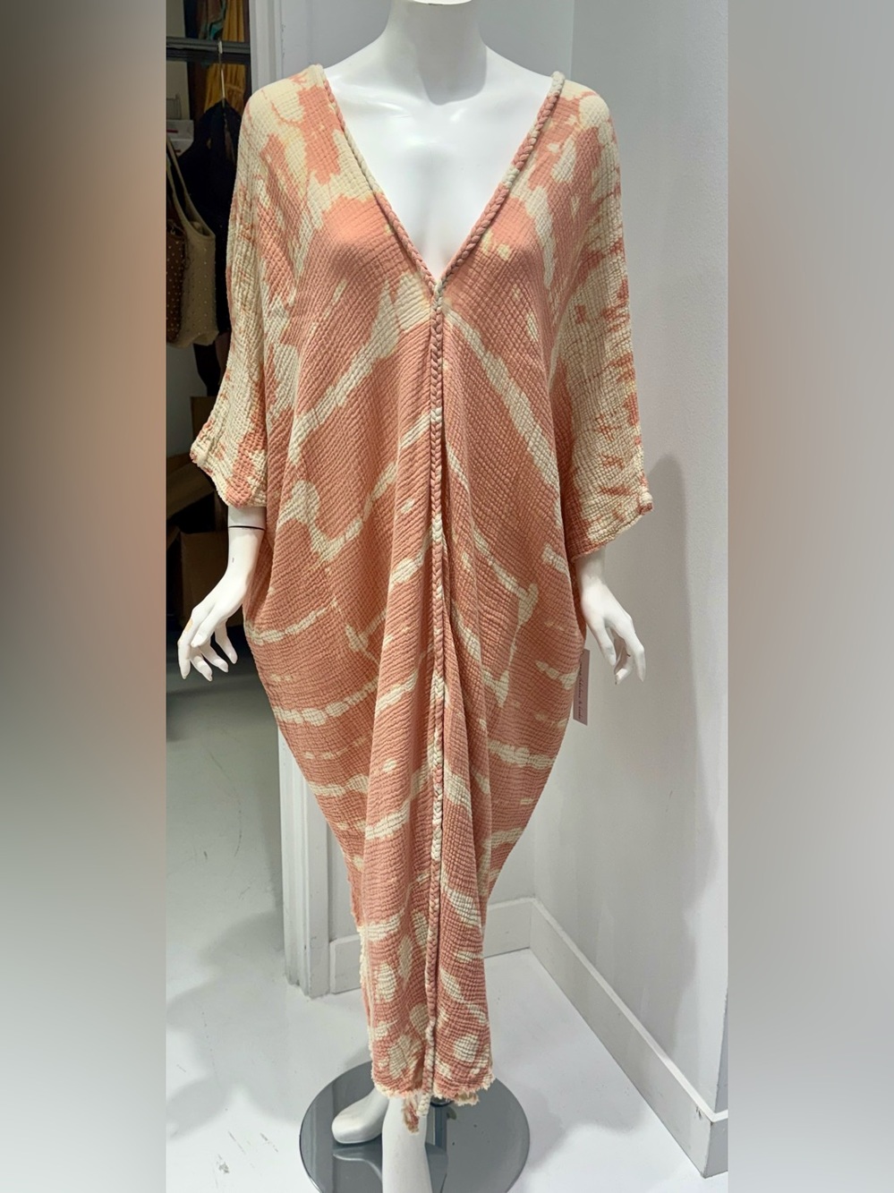 YFB tie dye cover up in peach zebra wash. One size fits all. Never been worn.